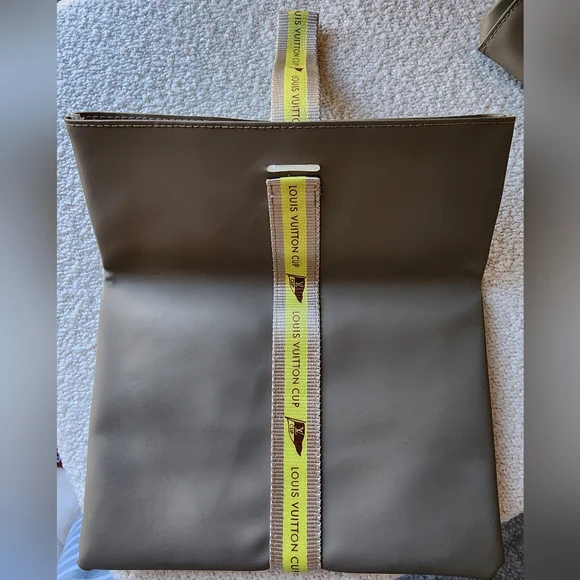 Louis Vuitton Cup Gray Tote with Yellow Strap (2 Piece) - Authencity Cert Incl. - Picture 5 of 16